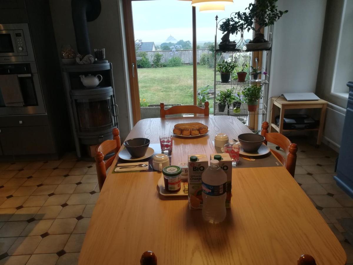 Bed and Breakfast Les Agapanthes Huisnes-sur-Mer Exterior foto
