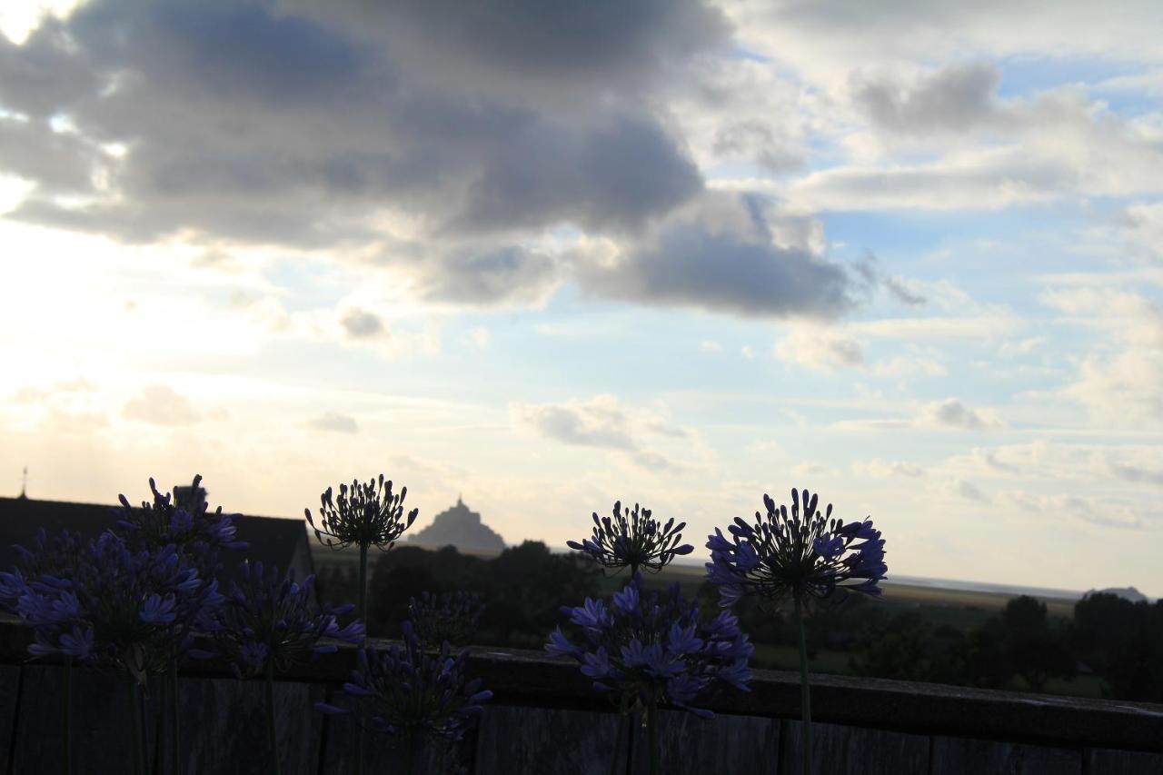 Bed and Breakfast Les Agapanthes Huisnes-sur-Mer Exterior foto