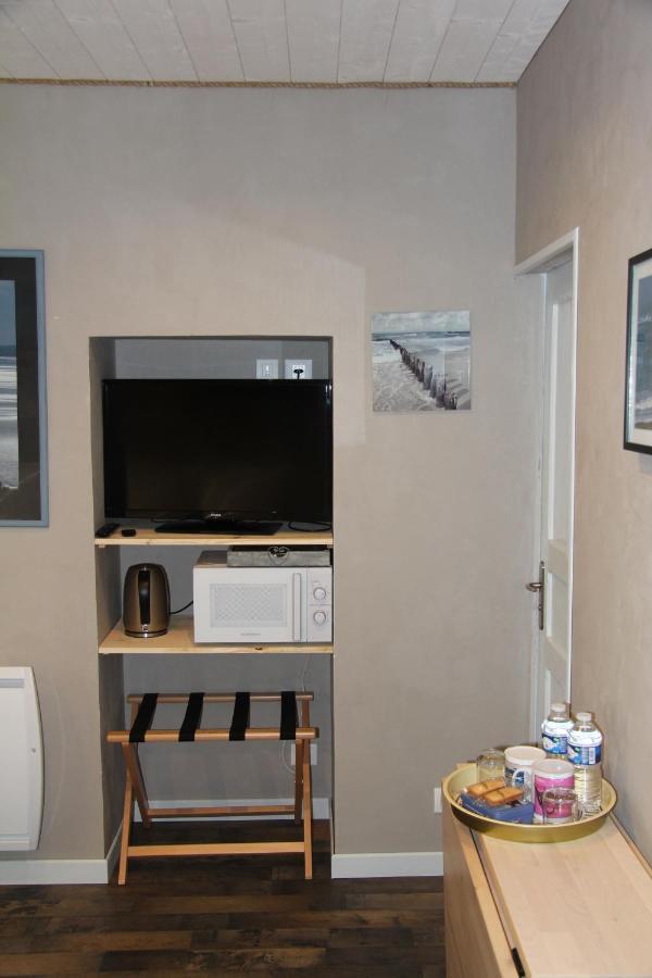 Bed and Breakfast Les Agapanthes Huisnes-sur-Mer Exterior foto